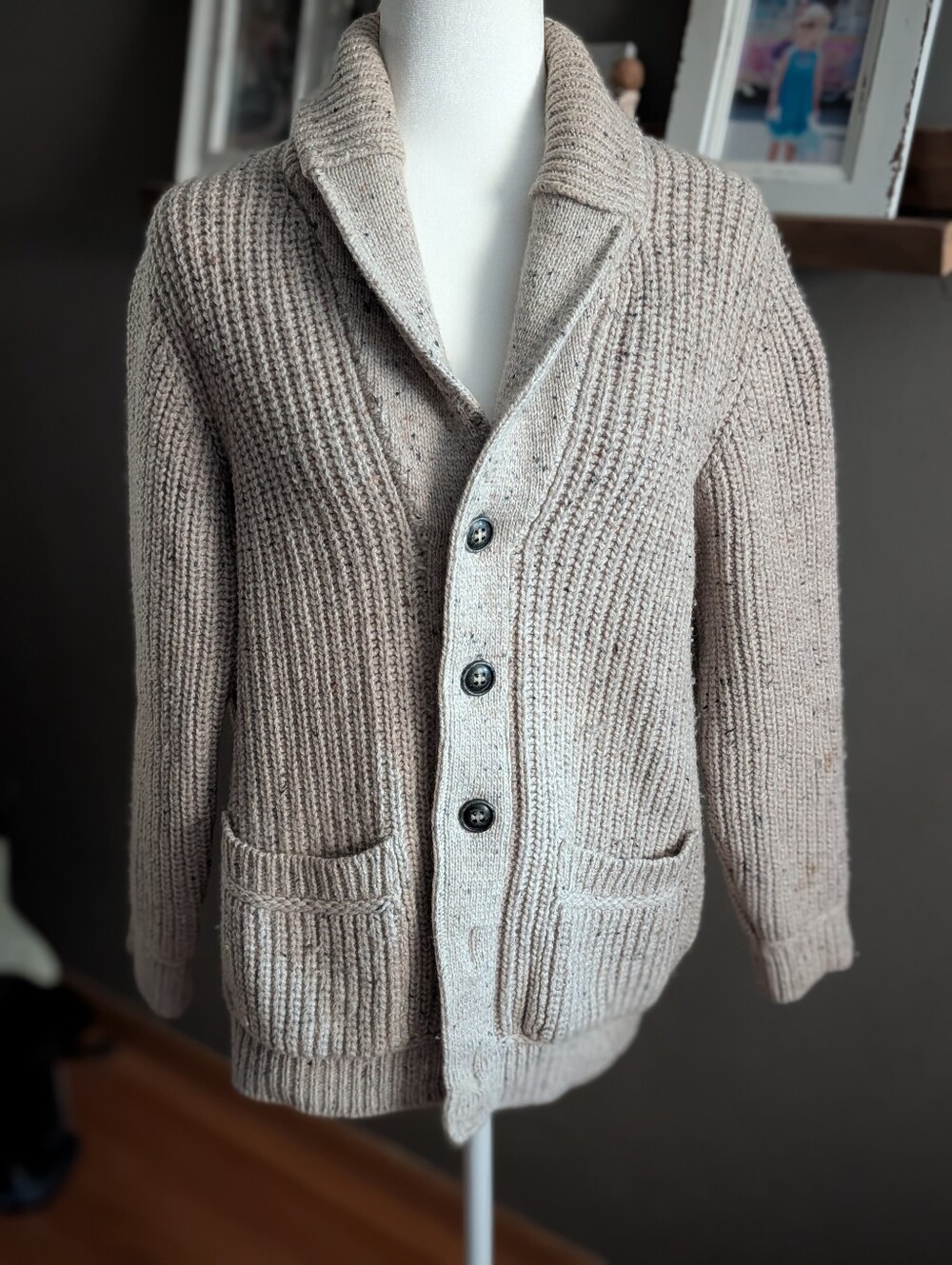 Aran Crafts Medium 100% Merino Wool Cardigan Sweater Oatmeal Fishermancore